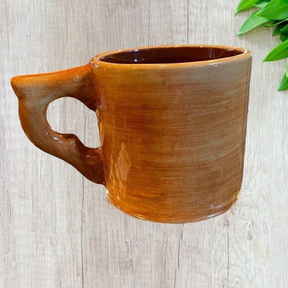 Pennsbury Pottery Redware Mug Amish Couple - Picture 13 of 13